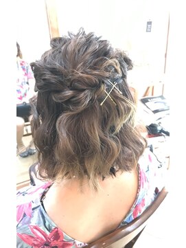 ロカット サロン(Roquat Salon) なみハーフアップボブアレンジ【ヘアセット 立川/立川南 浴衣】