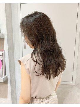 ヨーク(YOKE) 【 YOKE 】TAKUYA 大人ロングレイヤー×上品なダークグレージュ