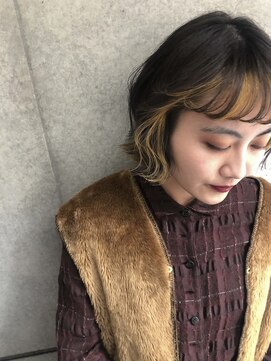 ビビト(bibito) bibito インナーカラー　ポイントブリーチ　イエロー　ボブ