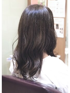 エル バイ ファースト(L by first) 【L by first】イルミナアンバー×ロング◎20代30代40代50代