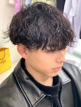 ウェイビーエフティフィフス 横浜西口(WAVEY ft.fifth) 波巻きパーマ波巻きスパイラルパーマ無造作パーマツーブロック