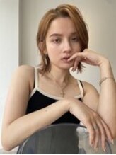ヘアサロンM 新宿 オレンジ×切りっぱなしボブ