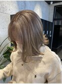 ミルクティーベージュ