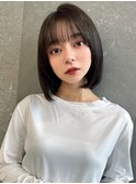 切りっぱなしボブ×レイヤーカット×ブリーチなしグレージュ