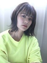 ベルタ バイ アルテフィーチェ(belta by artefice) 切りっぱなし外ハネボブ/くびれヘア/ハイトーン#くすみベージュ