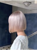 ホワイトシルバーハイトーンボブトリプルカラーケアブリーチボブ