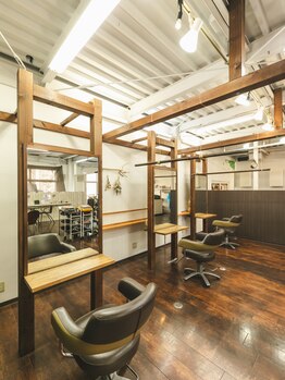 プライベートサロンならではの温かさが魅力♪お悩みを一つずつ解消しながら理想のスタイルを目指します。