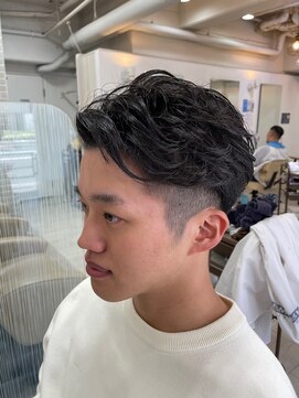 アップバングショートスタイル