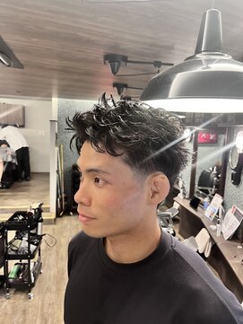 ワンワンオー バーバーショップ 長浜店(@110 BARBER SHOP) スパイキーパーマ