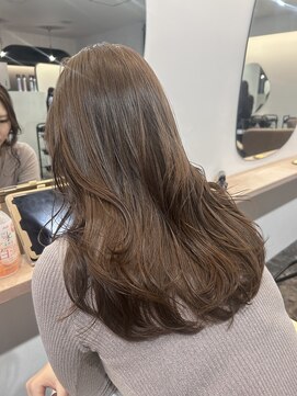 ユッカ 梅田(YUCCA) 【 YUCCA 】大人可愛い20代30代40代 ミディアム/レイヤーカット