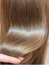 白髪予防・頭皮の老化予防カラー施術～未来の髪と頭皮を守るために～