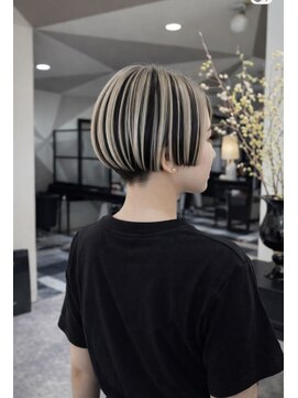 ルルクス ヘアーサロン(LuLux) アンブレラカラー＋ラインを強調したモードショート