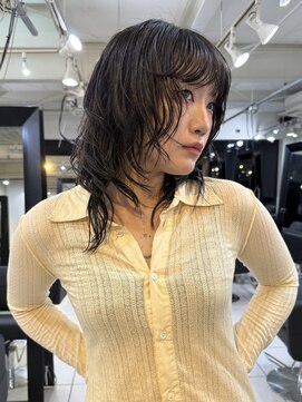 アクアオモテサンドウ(ACQUA omotesando) △レイヤーパーマウルフパーマウルフマレットヘアブルーブラック