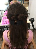 【HONEY渋谷】ゆるめハーフアップ