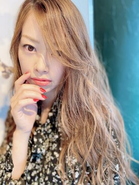 シェド(shed.) ナチュラルウェーブロング♪