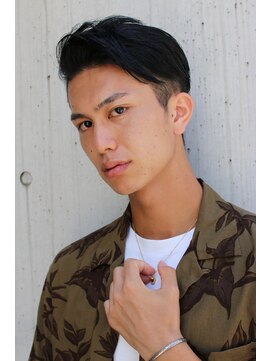 トルネード(TORNADO) アップバングカリアゲショート