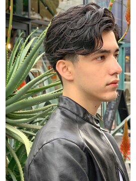 トルネード(TORNADO) アップバング綺麗目めツーブロックショート　n-1-30