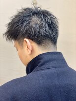 ミリオンバックス 上野(Million Bucks)&nbsp;2ブロックカット<理容室>[メンズ/シェービング/床屋/上野]