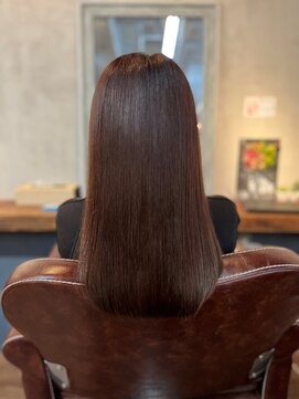 スローネ(THRONE) イルミナカラー/艶カラー/新宿/トリートメント