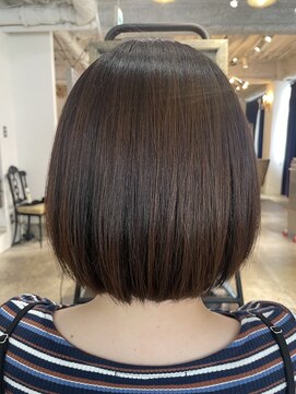 レガーレ(Legare) 収まりとまとまりのあるボブスタイル