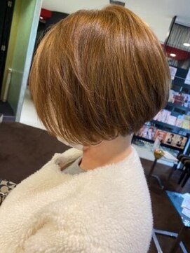 アース 大分森町店(HAIR&MAKE EARTH) キレイめショートボブ