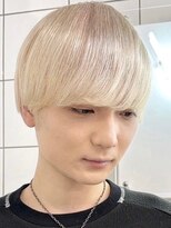 ウィコ 新宿(WICO)&nbsp;white blond [新宿駅/カルマパーマ/ベリーショート]