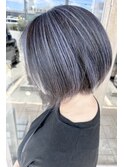 ハイライト・ブリーチカラー・グレー・ショートボブ【豊見城】
