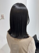 イニ 福井店(ini) ミディアム×艶髪