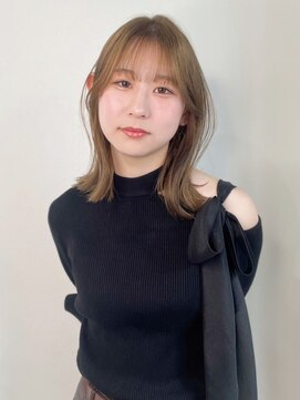 アンニュ(annuy) 前髪カット ミディアムレイヤー くびれヘア ブラウンカラー 美髪