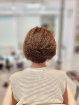 アクシス 三軒茶屋本店(AXIS) ショートボブ/美髪/白髪染め/白髪ぼかし/ヘッドスパ