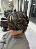 ログ バイ ハッシュタグ フリー(LOG by#Free) 毛流れセンターパートハイライト