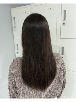 ジャックビーンズ 石山店(jack beans)の写真/【極上の指通り】思わず触れたくなるサラサラな質感。一人ひとりのクセを見極め、理想のストレートへ。