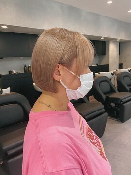 エン 栄店(enne) ミルクティーブロンド/ダークブルー/ワンホンレイヤー/ボブ/栄