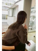 ヌード(nude)&nbsp;艶感グレージュセミロング｜髪質改善カラー