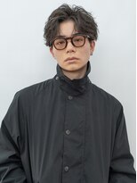 テン 心斎橋(tenn.) 心斎橋フェザーパーマ毛流れセンターパートカルマパーマ強め40代