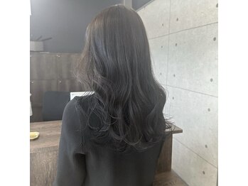 ブレスドットエム(Bless.M)の写真/"お客様目線のカウンセリングを大切に♪"お客様の魅力を引き出します！自宅でのお手入れ簡単styleへ◎