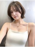 レイヤーボブとラベンダーベージュ