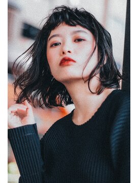 エムスラッシュ たまプラーザ(M.SLASH) 【m.slash榛村】モードだけどフェミニンなショートバングロブ