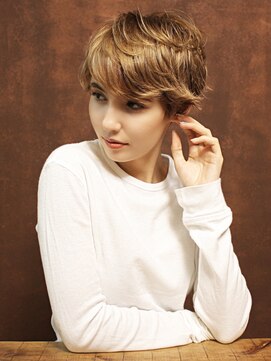 シアンデルカ(CYANDELUCCA) ☆カットで創る立体マッシュショート☆