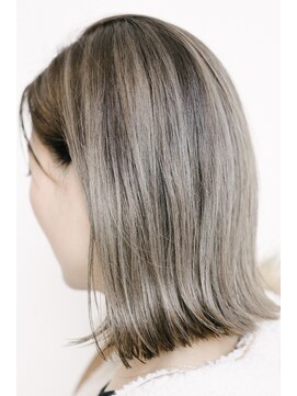 アル(AL) 外国人風グレージュ　バレイヤージュ