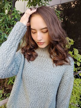 アルス ウィズ アクロス オモテサンドウ(aluss with AKROS omotesando) 小顔大人センターパート