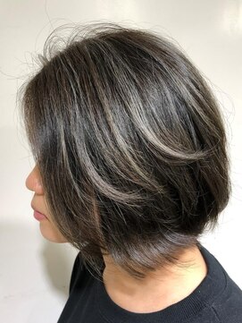 アズール 草加(azule) ボブ ハイライト 韓国風 ショート