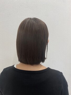 キラリ(kirari) 落ち着きのあるグレージュ