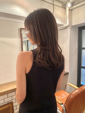 フランチェスカ(Francesca) くびれミディアム ブラウンベージュ