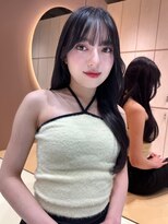 グロー 大宮(GLROW)&nbsp;顔まわりカット　くびれヘア　ブルーブラック　地毛風カラー