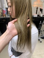 グリフィカ(grifica)&nbsp;外国人のoilve感あるお洒落beige