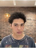 サイド刈り上げスパイキーショート