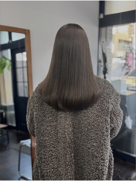 ジョナサン リヴィングストン(JONATHAN LIVINGSTON) オリーブグレージュ/オリーブカラー/セミロング/ストレート