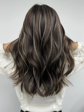 ヘアーサロングランデ(HAIR SALON GRANDE) ハイライトカラーミルクティーベージュレイヤーカット