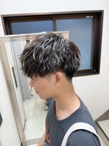 コワファーストナガサキシャンプーボーイ(COIFF1RST NAGASAKI SHAMPOO BOY) ツイストスパイラルパーマ メンズサロン マッシュカット 韓国